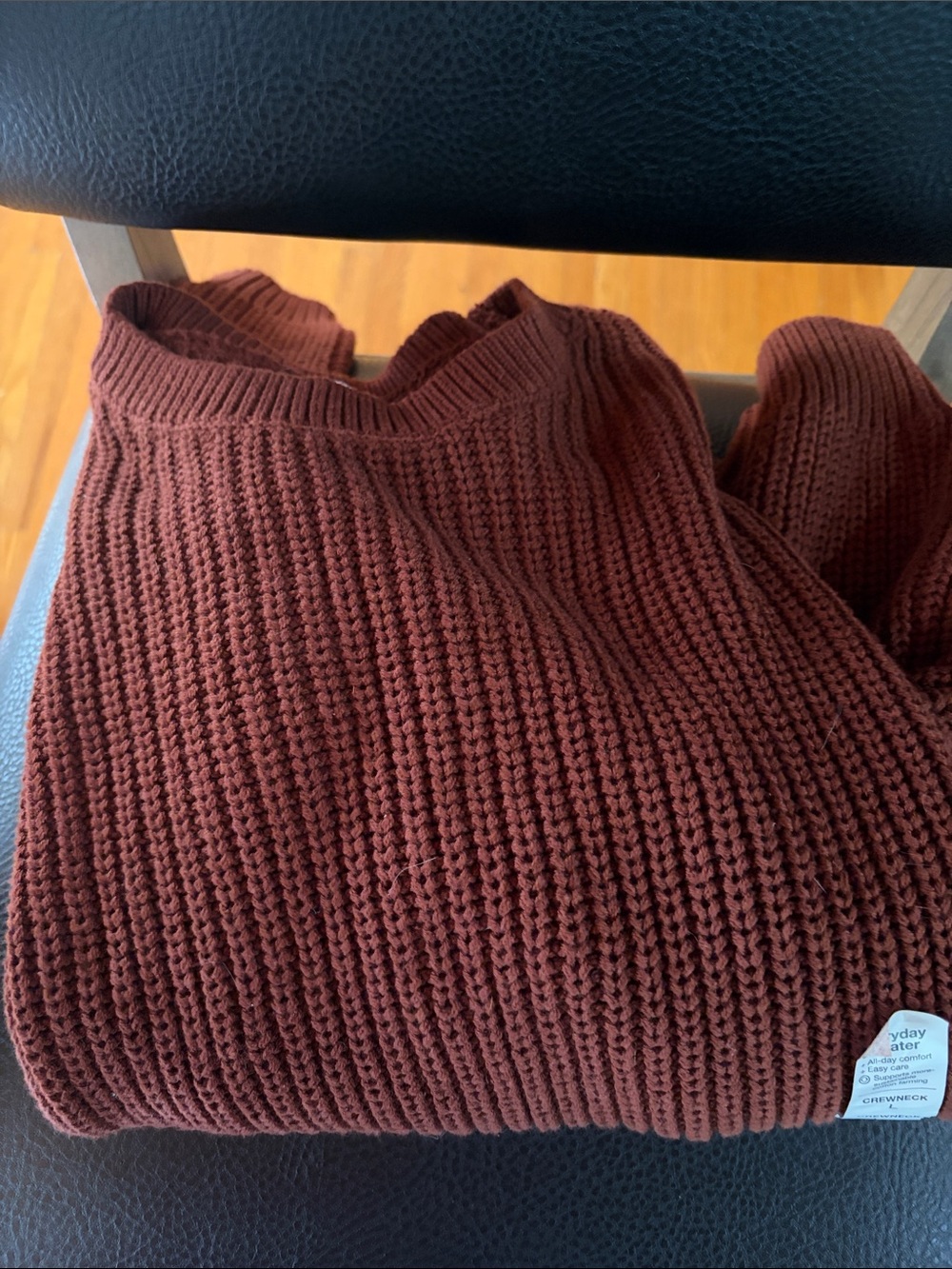 Sonoma Ribbed Crewneck Sweater in Chestnut